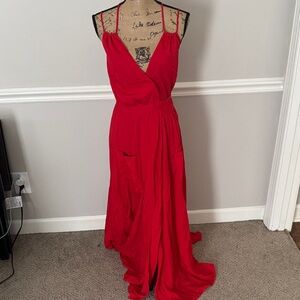 Elegant Scarlet Backless Dress